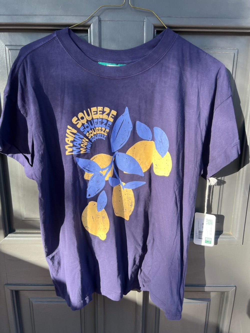Navy Blue Short-Sleeve Graphic Tee with Yellow Lemon Design